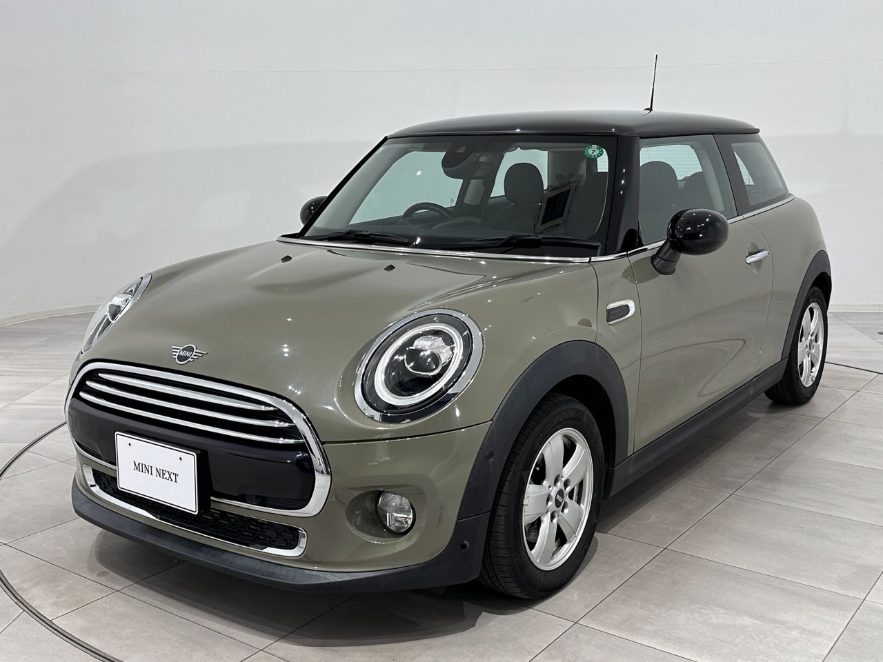 THE NEW MINI COOPER D 3 DOOR.