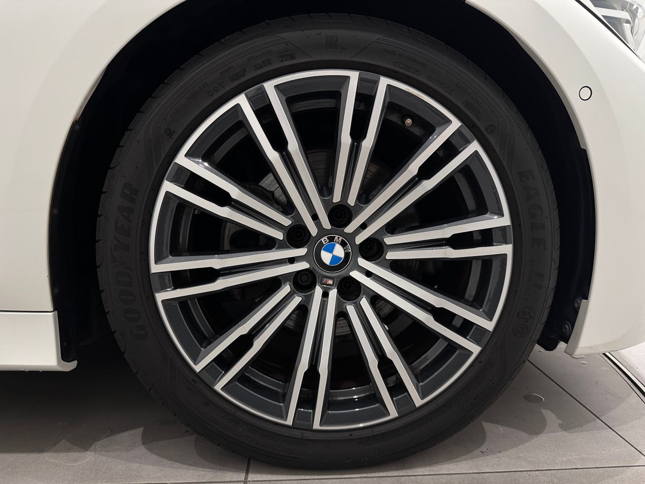G20 320i Saloon RHD TU
