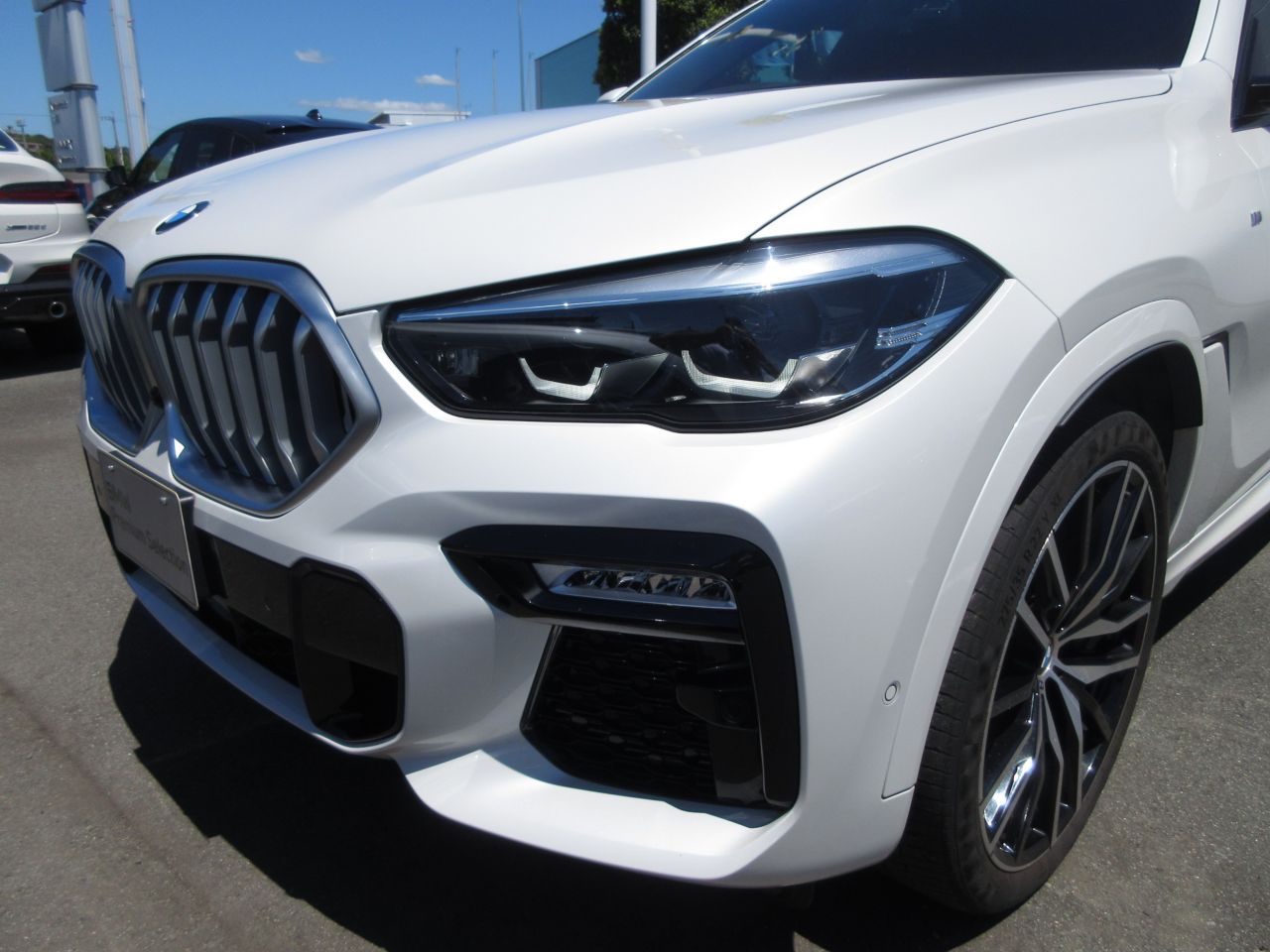 X* xDrive30d RHD