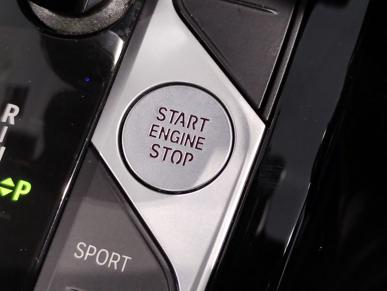 G01 X3 M40d RHD LCI ZA