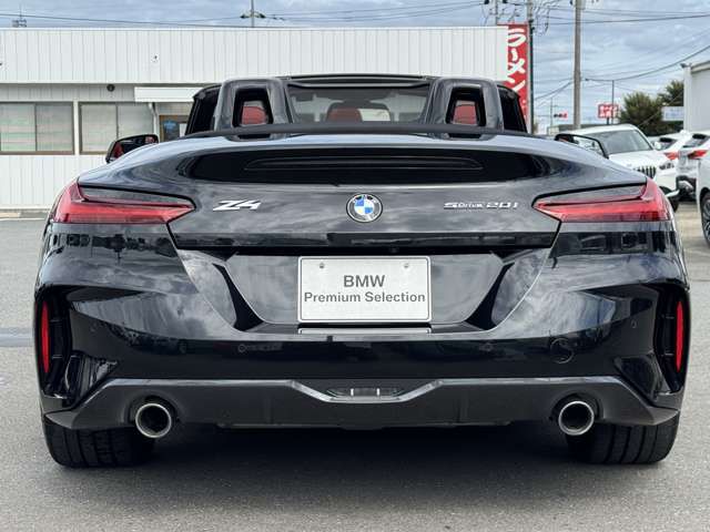 G29 z4 sDrive20i RHD