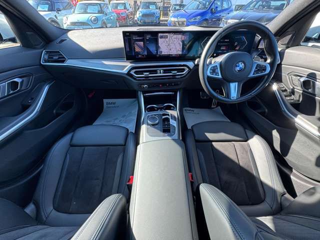 320d xDrive Berline RHD