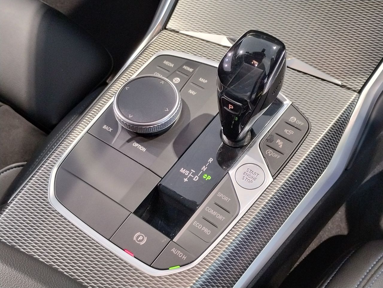 G21 320i RHD