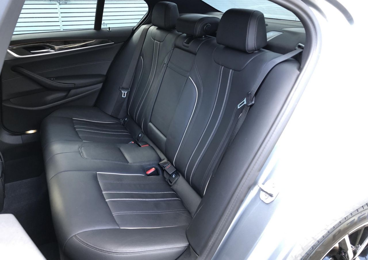 520d xDrive Sedan RHD