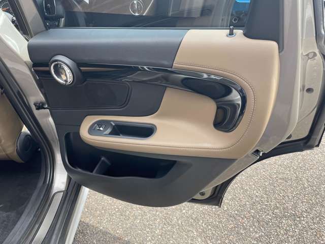 MINI CROSSOVER COOPER D ALL4
