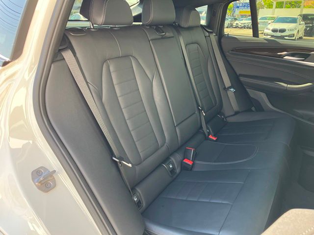 X4 xDrive20d RHD