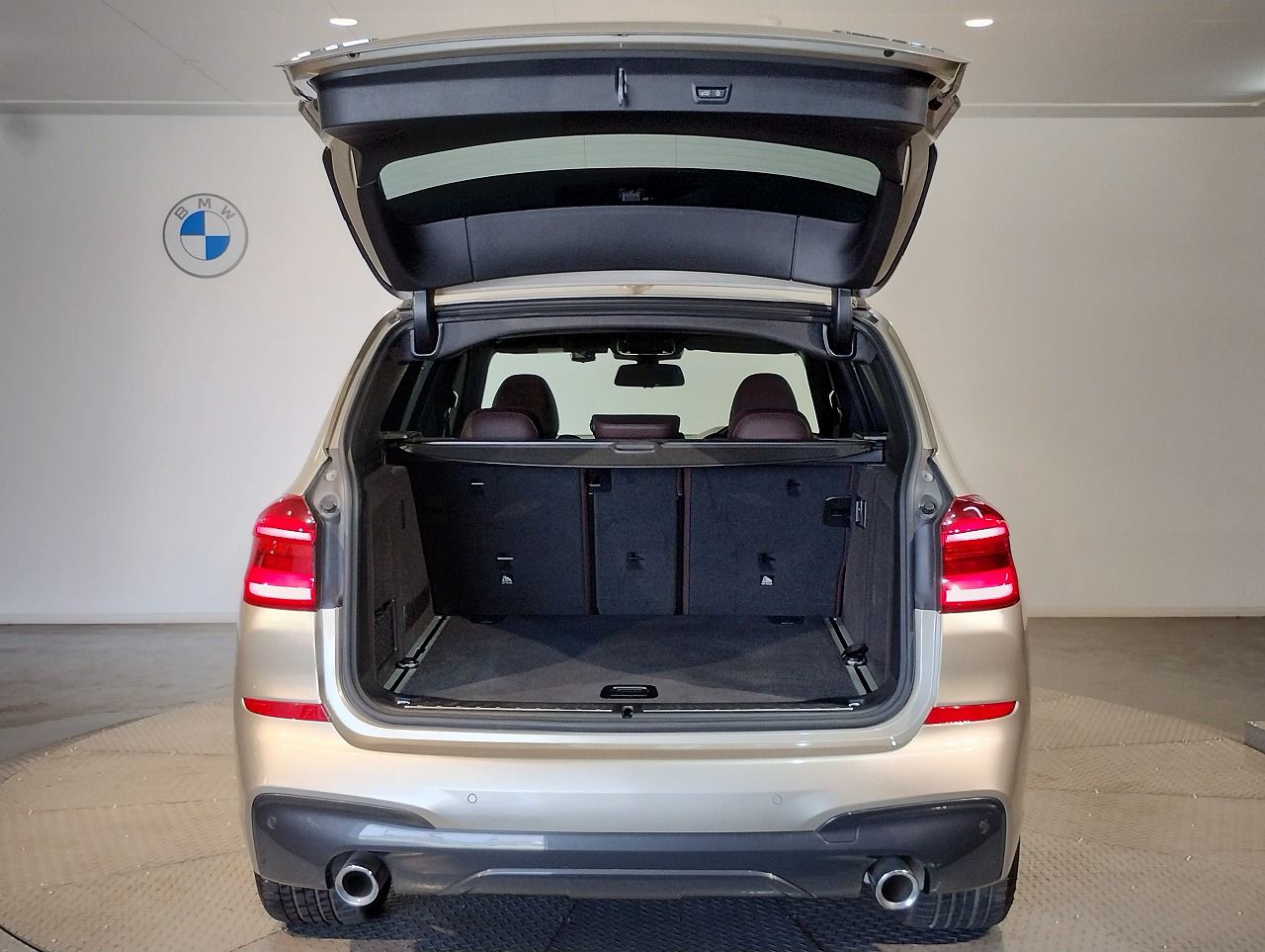 X3 20D
