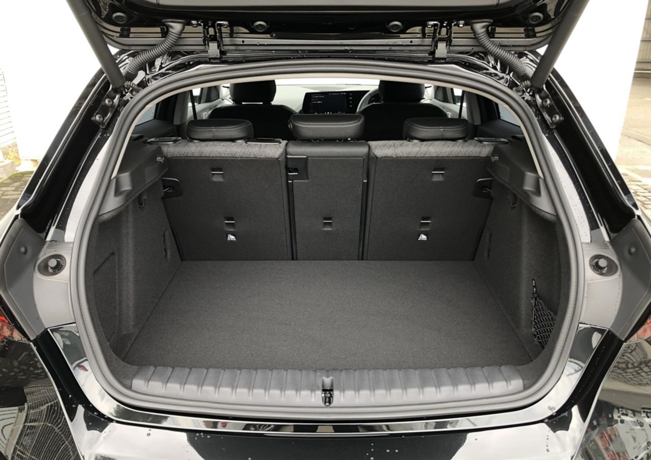 120 Sport Sports Hatch