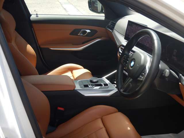 320d xDrive Berline RHD