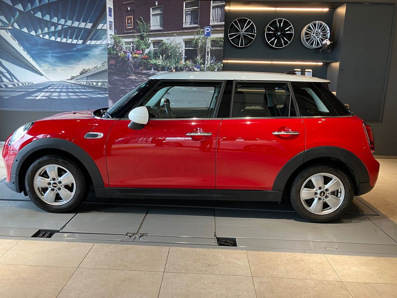 F55 COOPER D (AT)