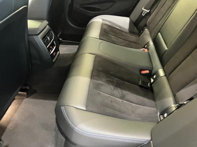 320d xDrive Berline RHD