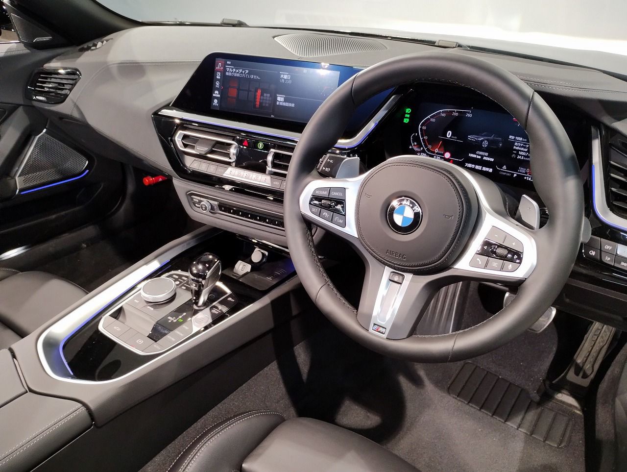 G29 z4 sDrive20i RHD