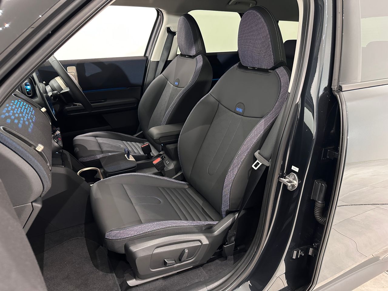 U25 MINI Countryman SE ALL4