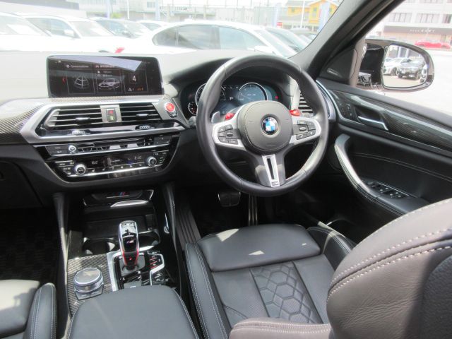X4 M RHD