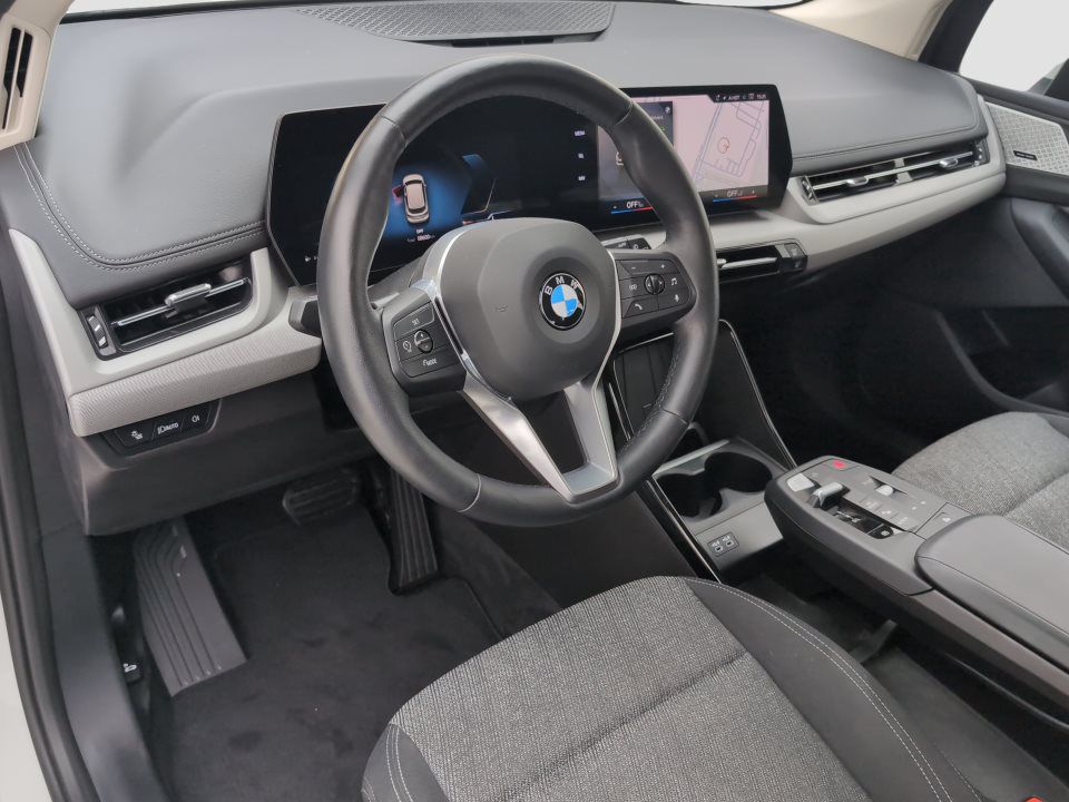 BMW 218