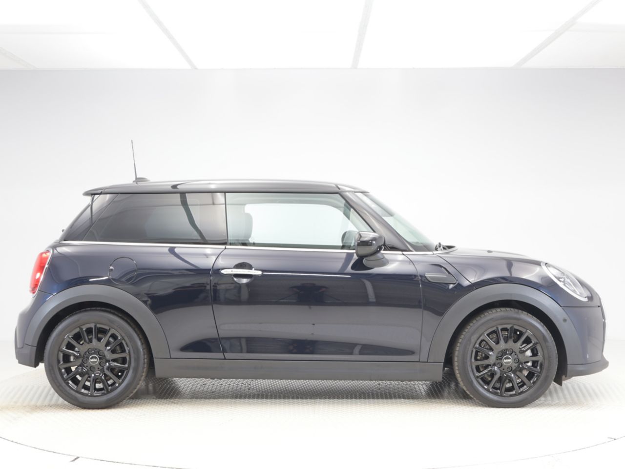 MINI Cooper F56 RHD