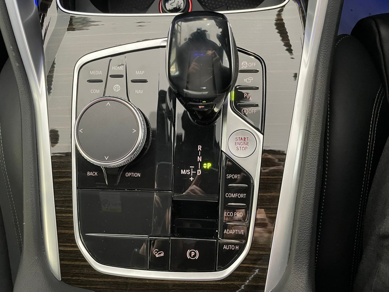 X* xDrive30d RHD