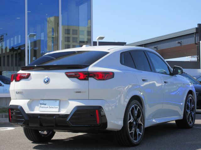iX2 xDrive30 MSP