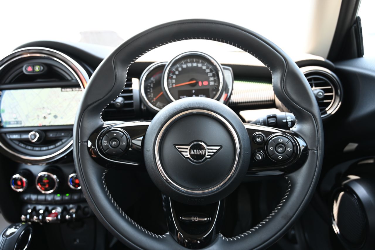 F56 COOPER D (AT)