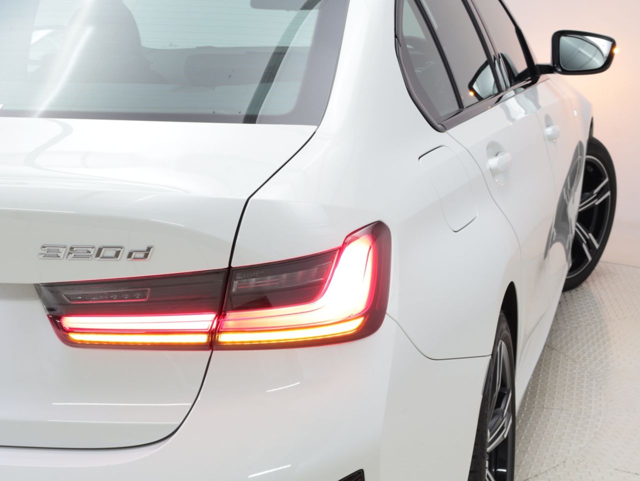 320d xDrive Berline RHD