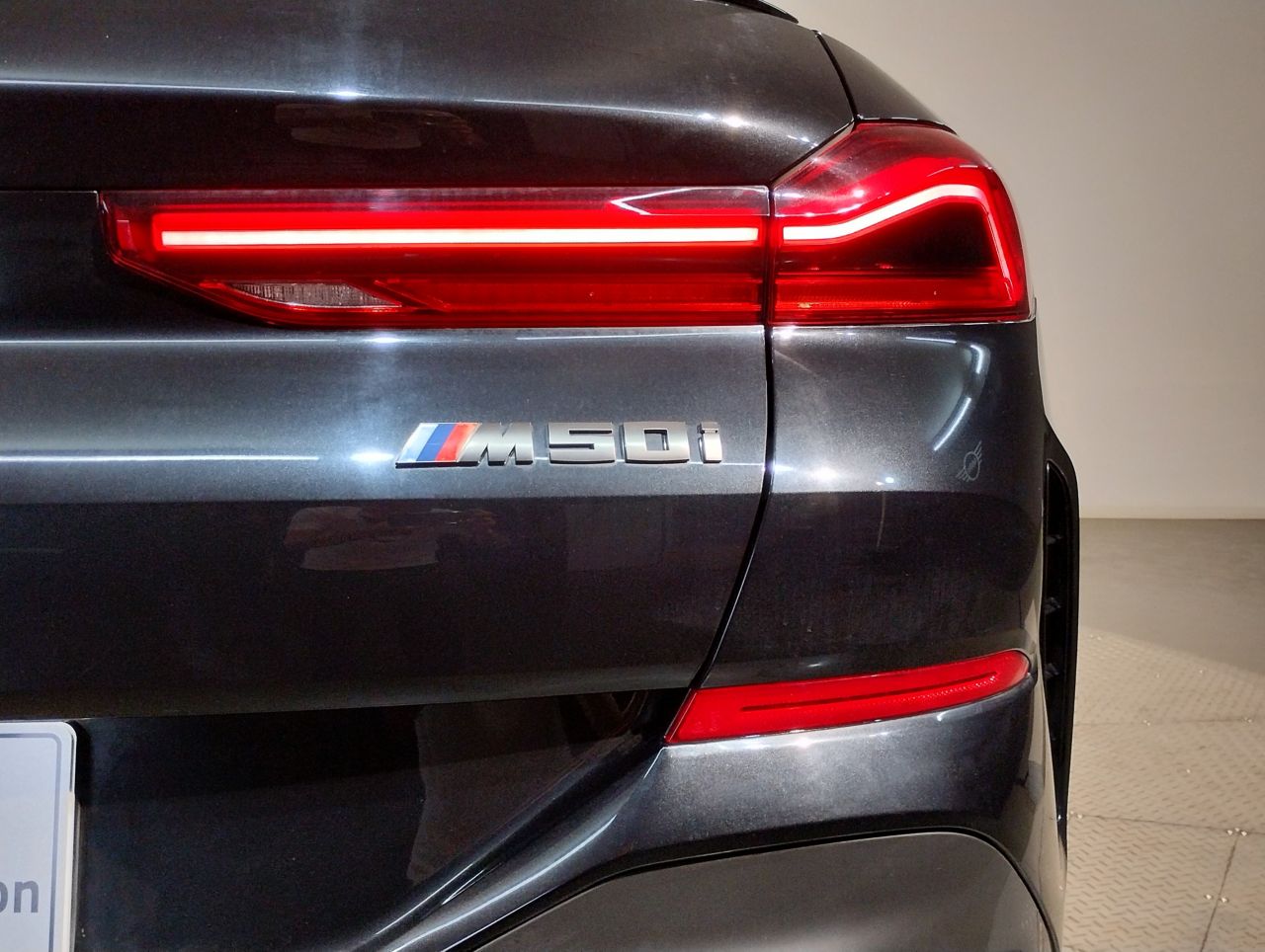 X* M50i RHD