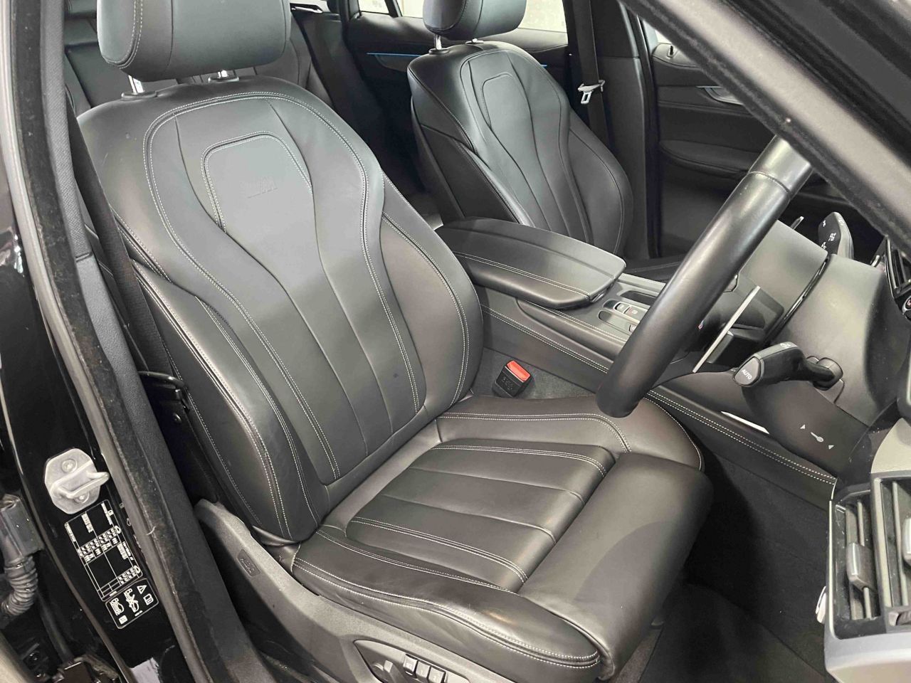 X6M RHD