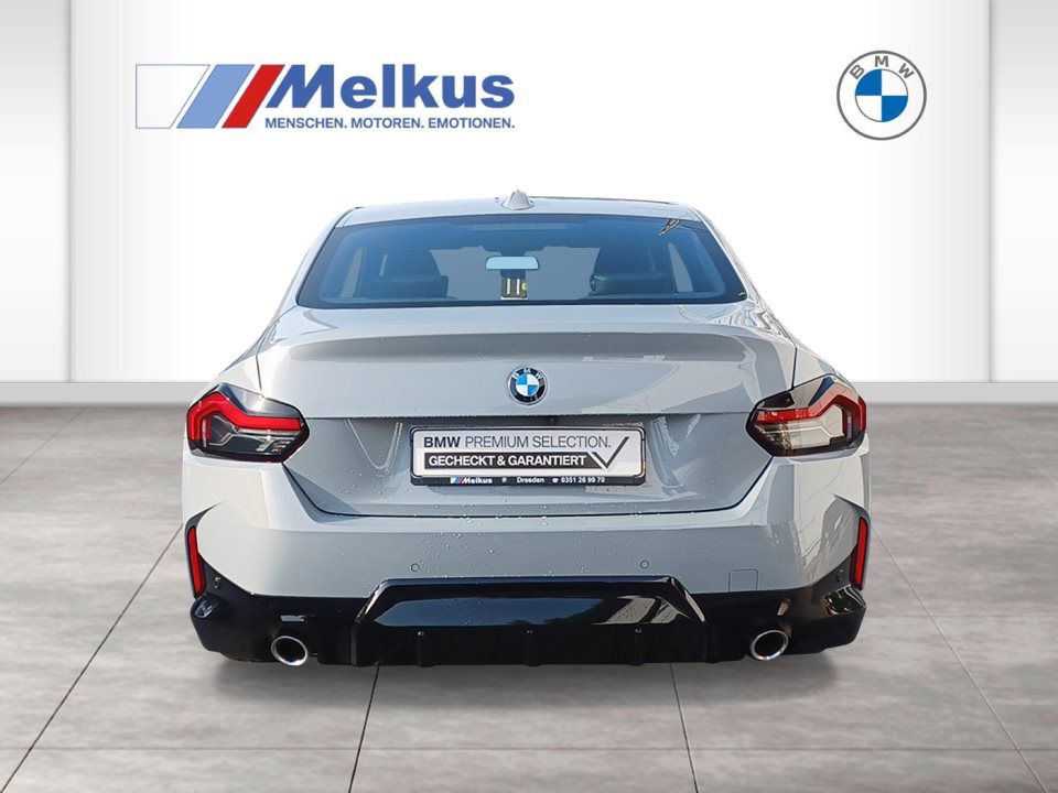 BMW 218