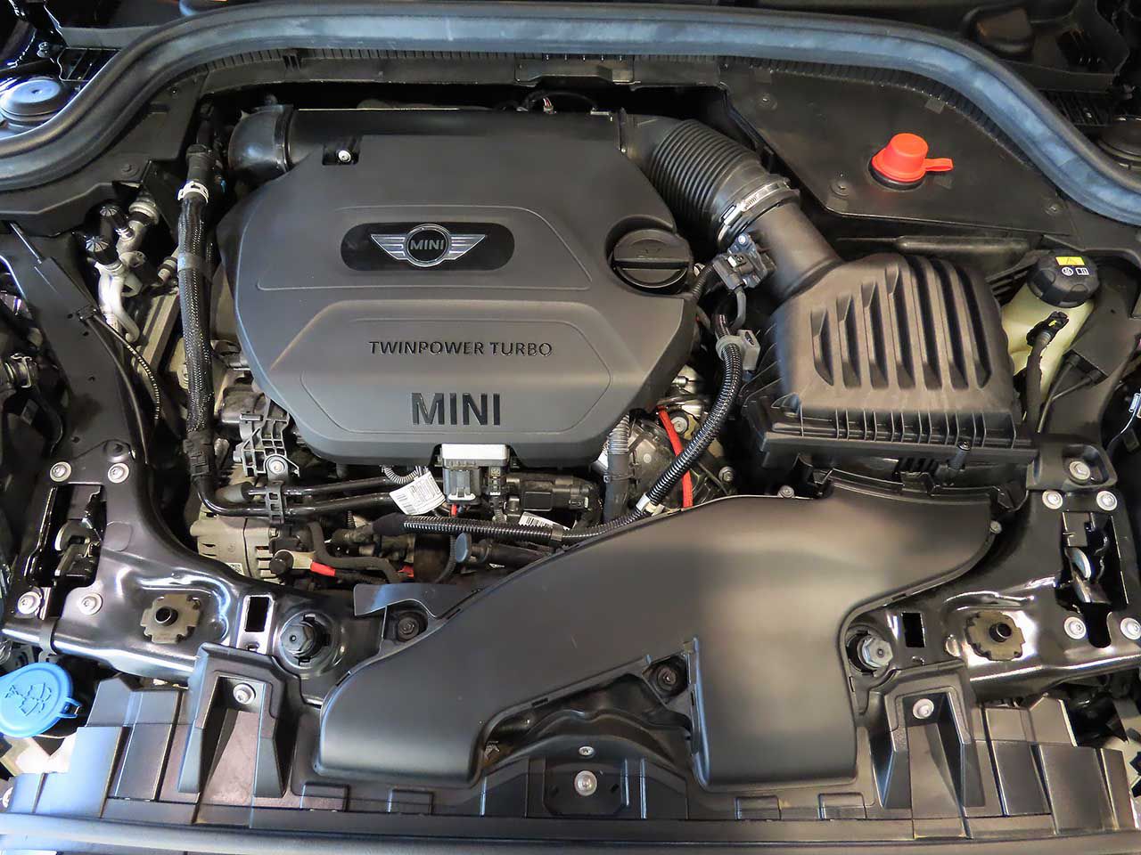 F56 COOPER S D(AT)