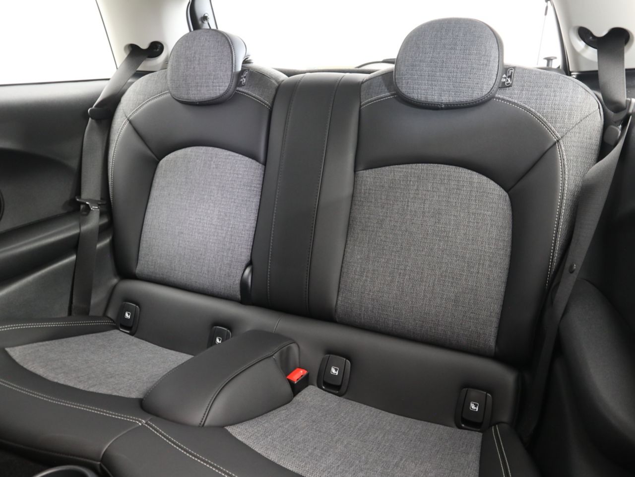 MINI Cooper F56 RHD