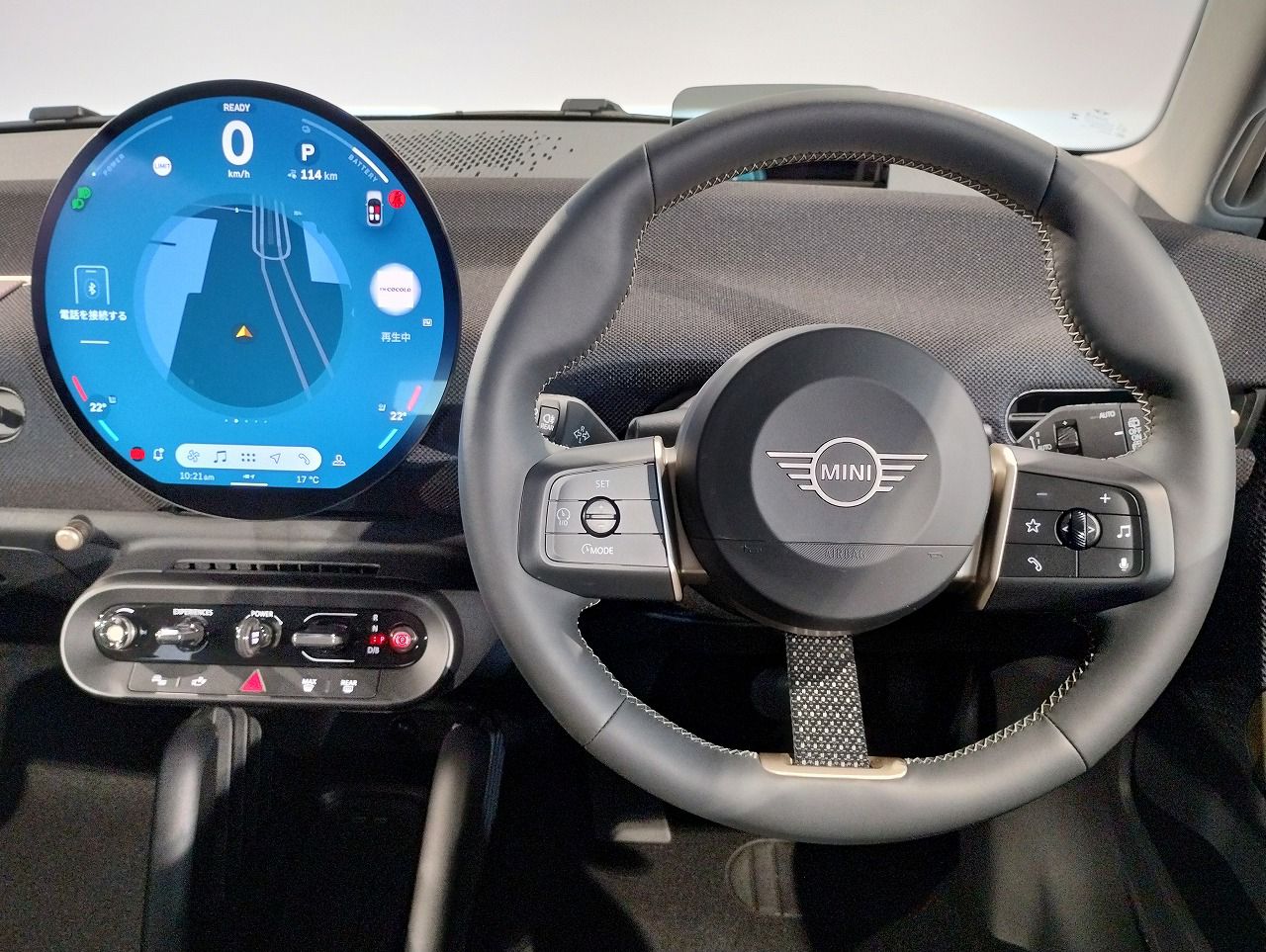 J01 MINI Cooper E