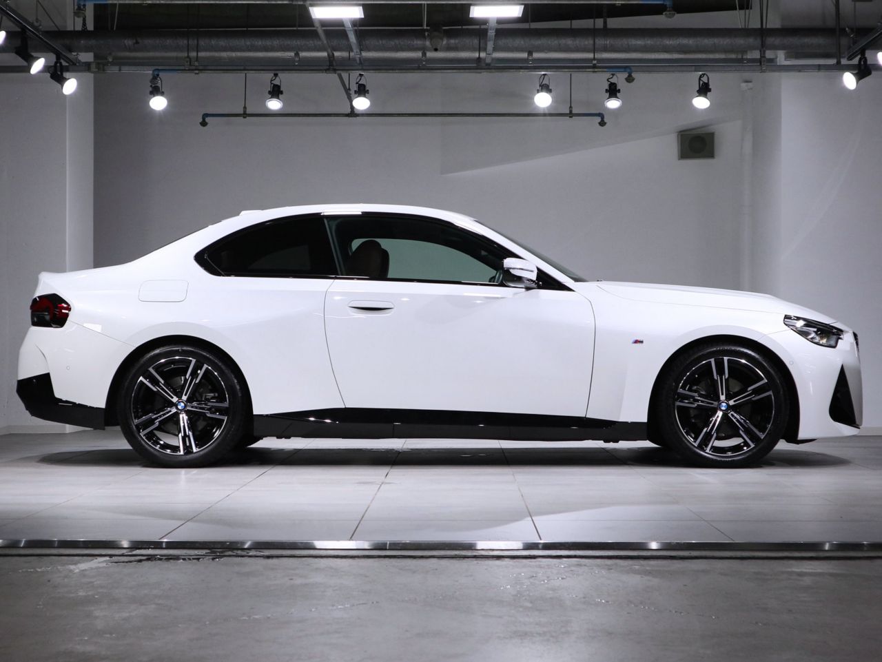 G42 220i Coupe