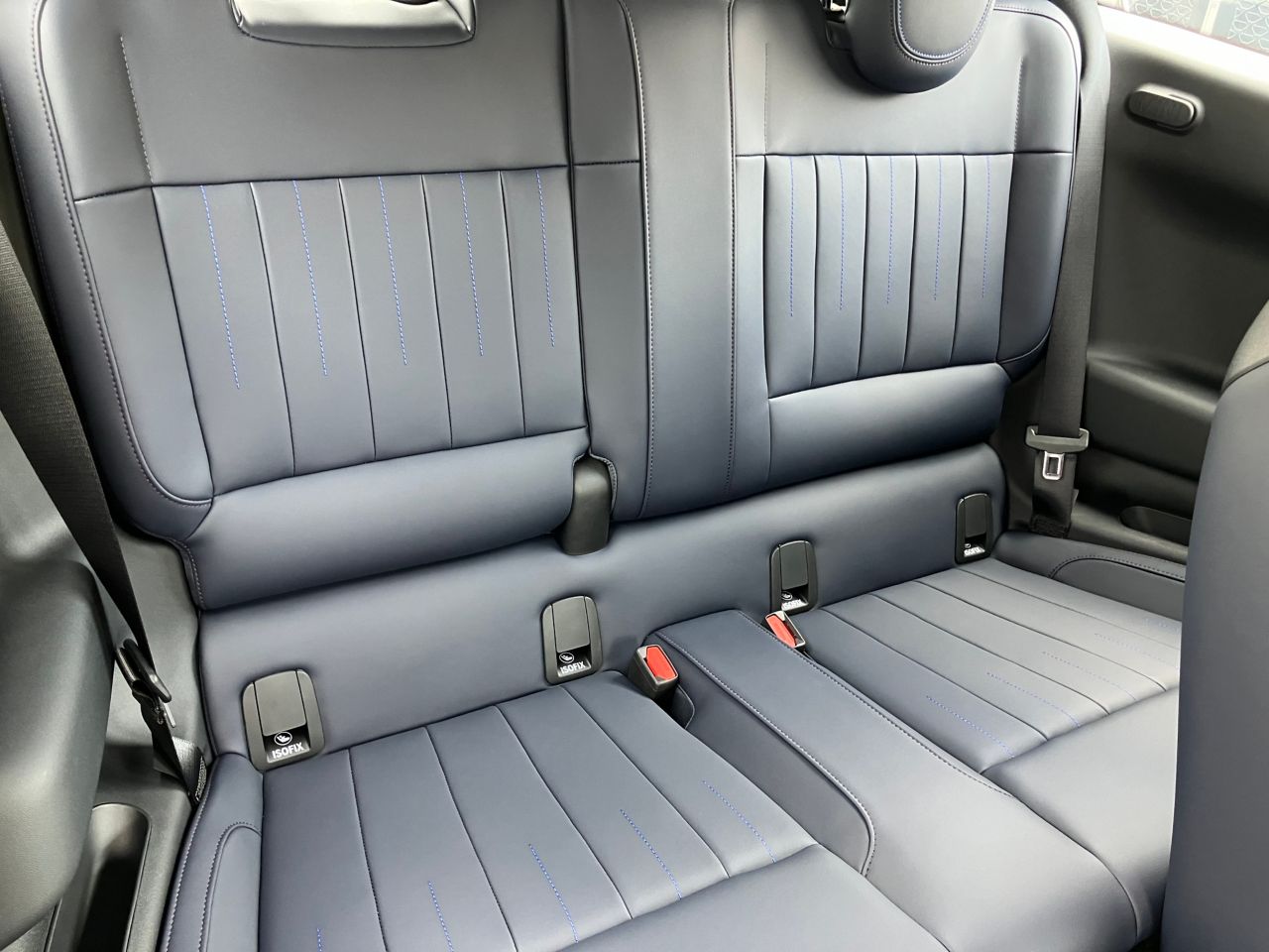 J01 MINI Cooper SE