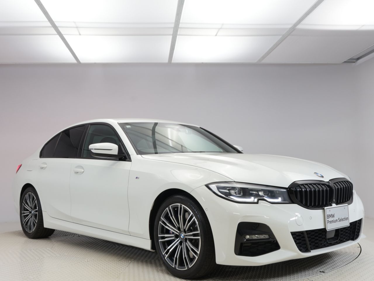 G20 330i Saloon RHD MX