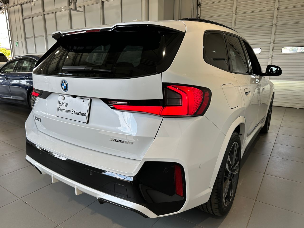 U11 iX1 xDrive30