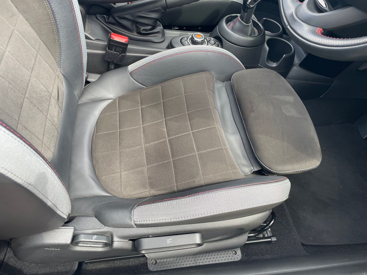 F57 MINI John Cooper Works Convertible LCI