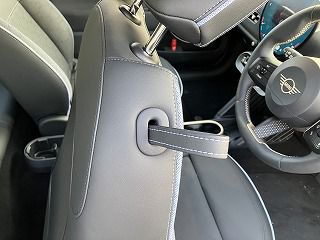 J01 MINI Cooper SE