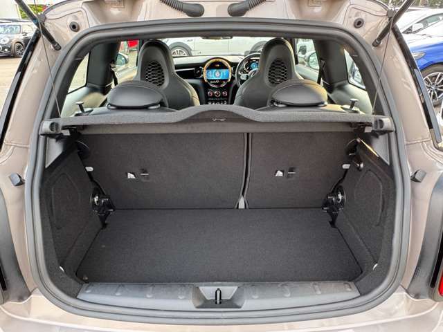MINI JCW 3 Dr