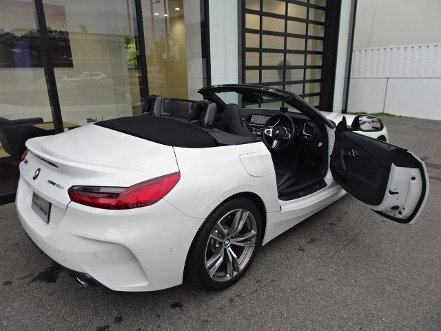 G29 z4 sDrive20i RHD