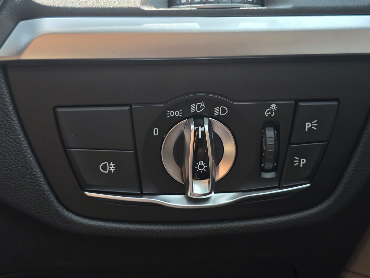 X4 xDrive20d RHD