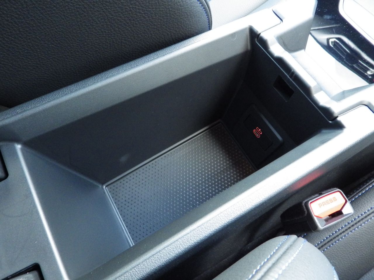 F44 218i Gran Coupe B38 1.5i