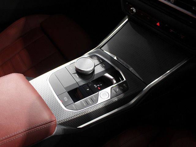 G21 M340i xDrive Touring LCI RHD