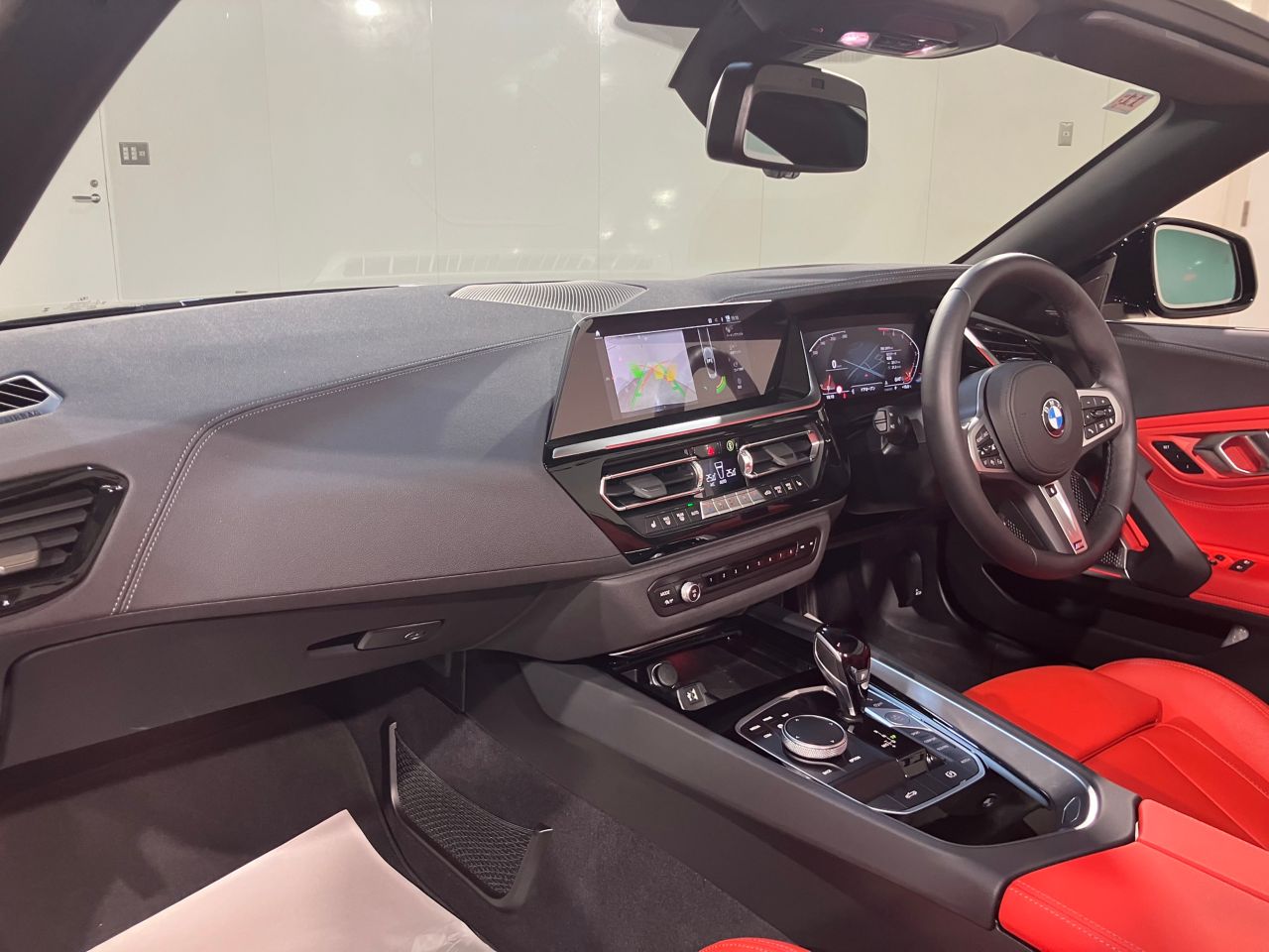 G29 z4 sDrive20i RHD