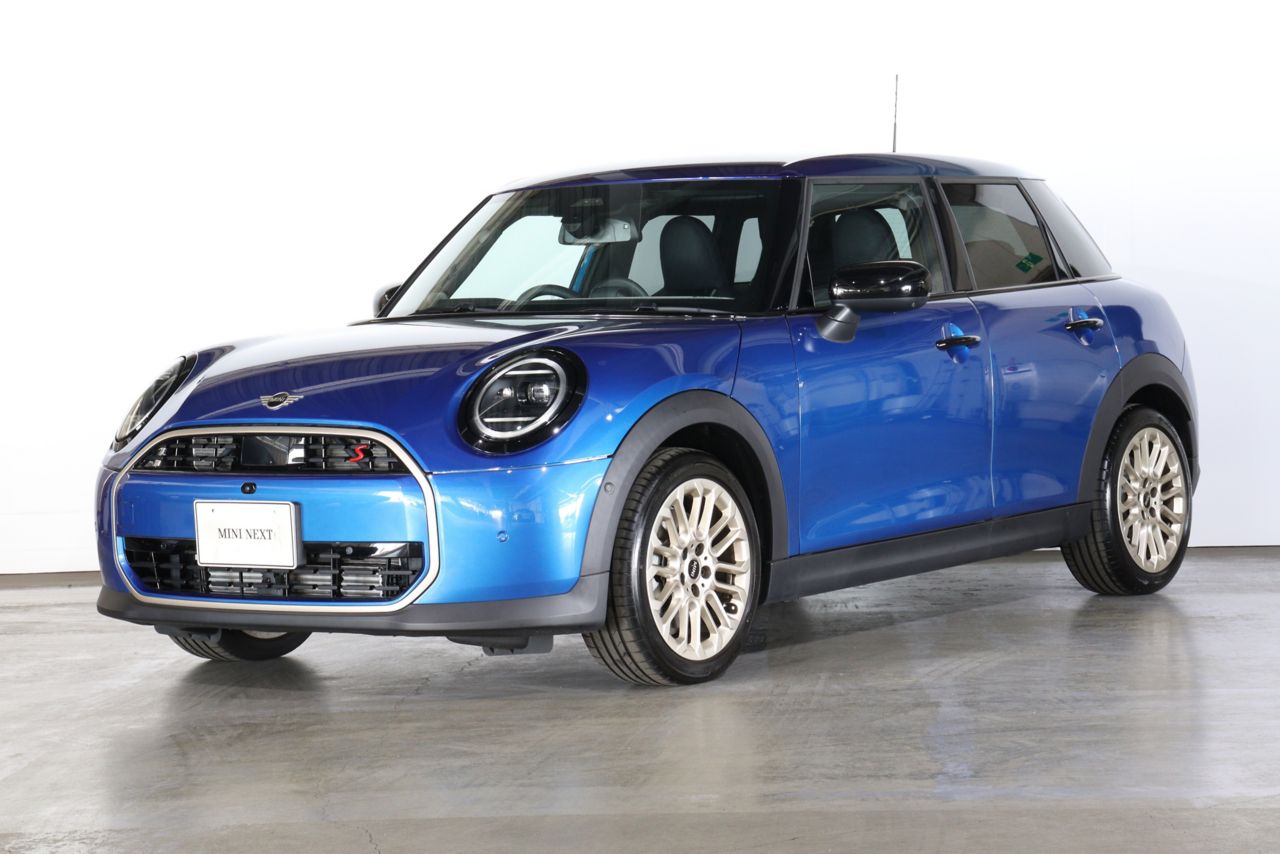THE NEW MINI COOPER (5 DOOR) S