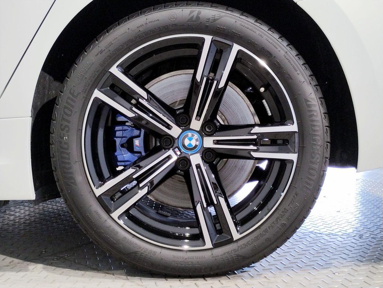 G20 330e Saloon LCI RHD MX