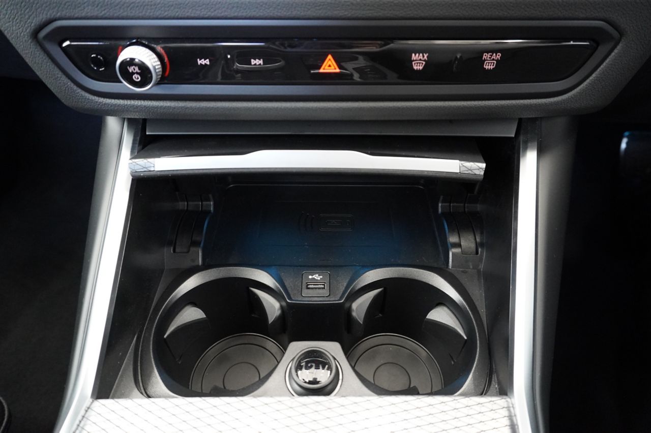 320d xDrive Berline RHD