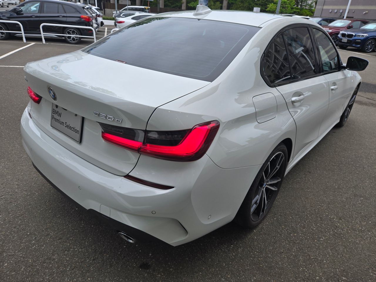 G20 320d xDrive RHD Saloon