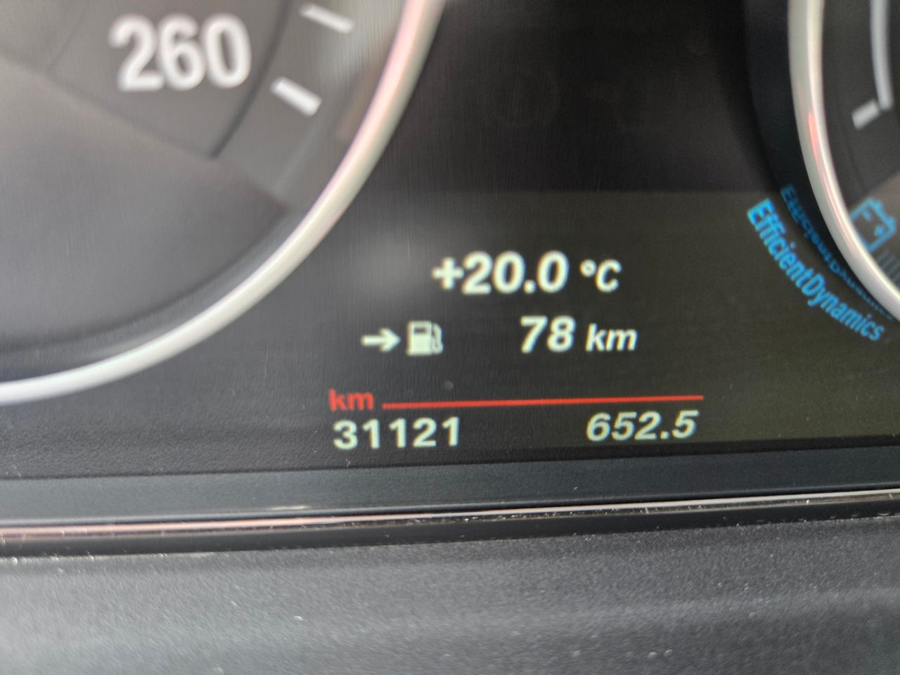 320I XDRIVE SEDAN RHD