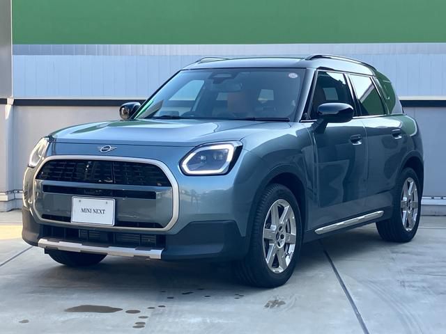THE NEW MINI COUNTRYMAN C