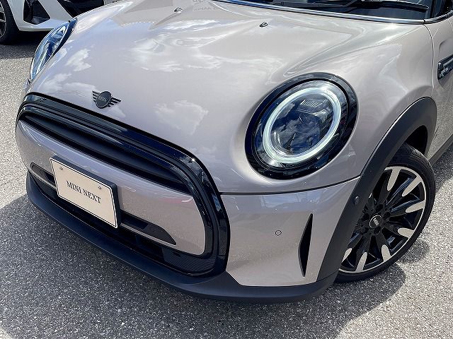 MINI Cooper F56 RHD