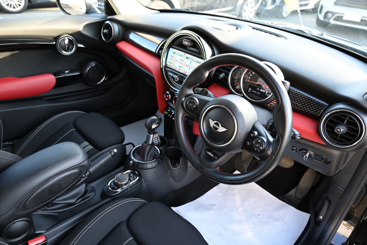 F56 MINI COOPER S